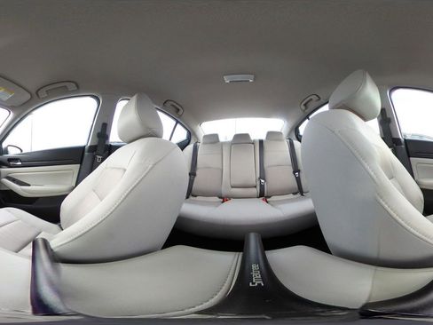 Used 2025 Nissan Altima 2.5 SV image 42