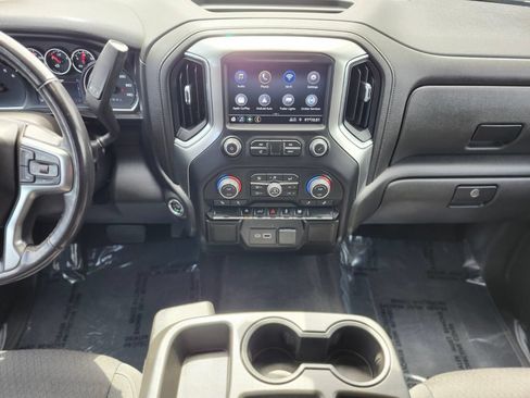 Used 2021 Chevrolet Silverado 1500 LT AWD/4WD image 12