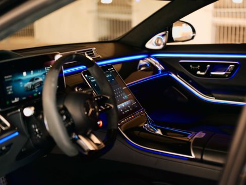 Used 2024 Mercedes-Benz S 63 AMG S image 40