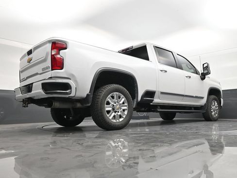 Used 2024 Chevrolet Silverado 3500 High Country w/ High Country Premium Package AWD/4WD image 24