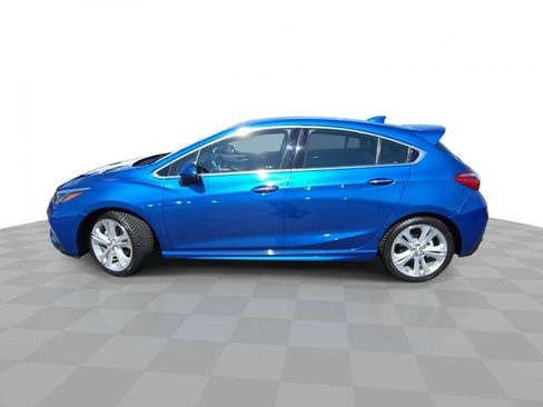 Used 2017 Chevrolet Cruze Premier w/ RS Package FWD image 5