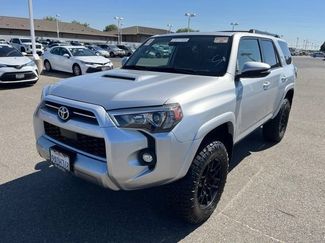 Used 2022 Toyota 4Runner TRD Off-Road Premium w/ Moonroof Package AWD/4WD video 1