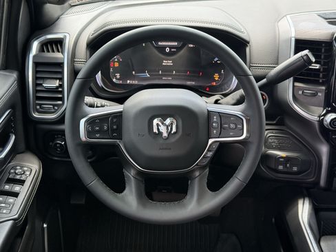 Used 2025 RAM 2500 Laramie AWD/4WD image 16