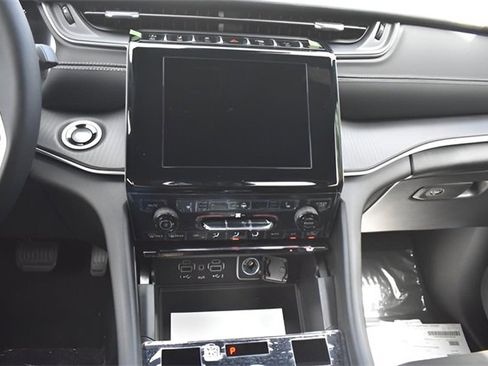 New 2025 Jeep Grand Cherokee L Laredo w/ Luxury Tech Group I image 23