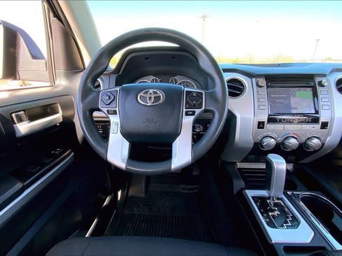 Used 2016 Toyota Tundra SR5 image 5