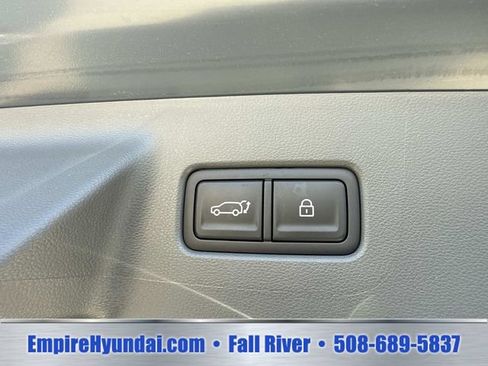 Used 2025 Hyundai Santa Fe Calligraphy AWD/4WD image 11