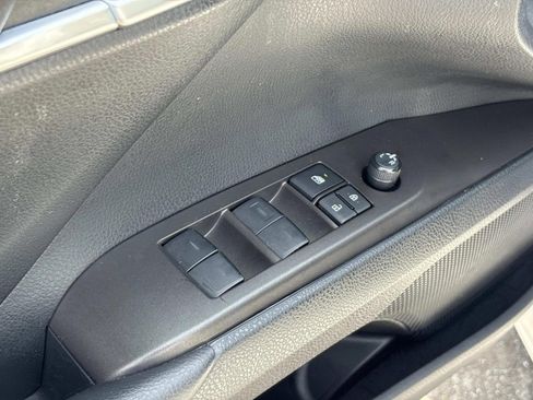 Used 2024 Toyota Camry SE w/ Convenience Package image 20