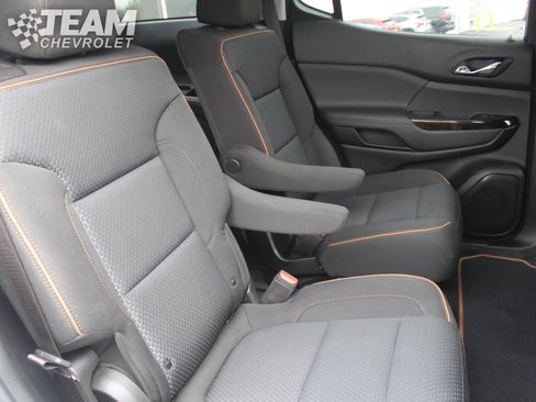 Used 2023 GMC Acadia AT4 AWD/4WD image 26