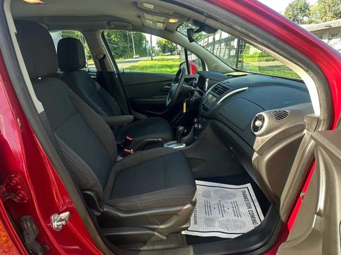 Used 2015 Chevrolet Trax LS AWD/4WD image 30