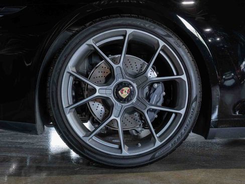 Used 2026 Porsche 911 Carrera T RWD image 10