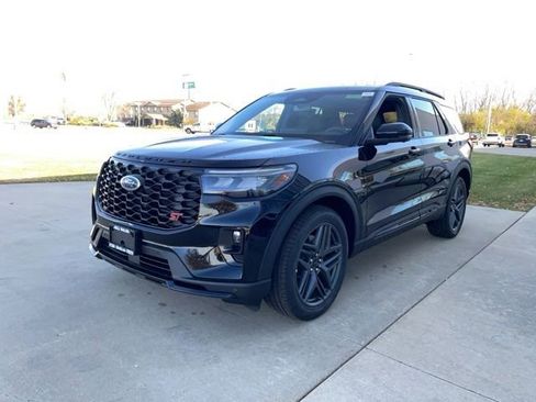 New 2026 Ford Explorer ST image 2