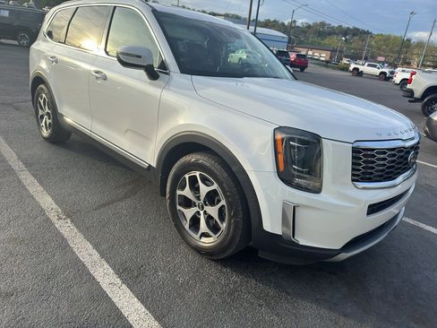 Used 2020 Kia Telluride EX w/ Towing Package image 3