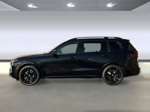 New 2026 BMW X7 M60i image 2