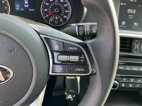 Used 2020 Kia Optima LX image 11