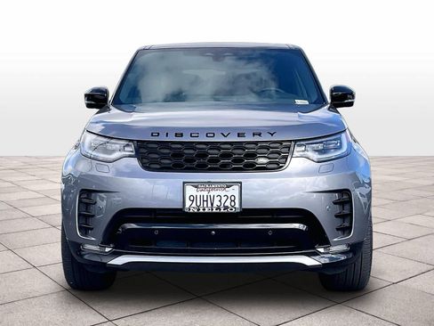 Used 2025 Land Rover Discovery Dynamic SE AWD/4WD image 3