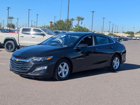 Certified 2024 Chevrolet Malibu LT image 2