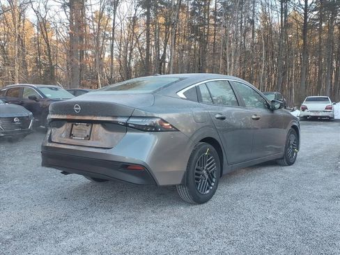New 2026 Nissan Sentra SV w/ SV Convenience Package image 7