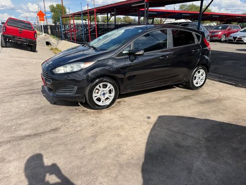 Used 2015 Ford Fiesta SE image 15