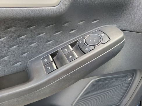 Used 2020 Ford Escape SE FWD image 21
