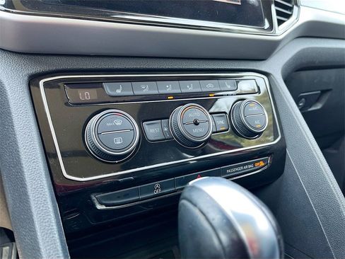 Used 2023 Volkswagen Atlas SEL R-Line image 16