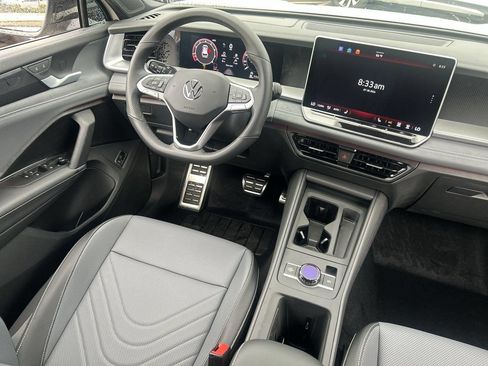New 2026 Volkswagen Tiguan SE R-Line AWD/4WD image 10