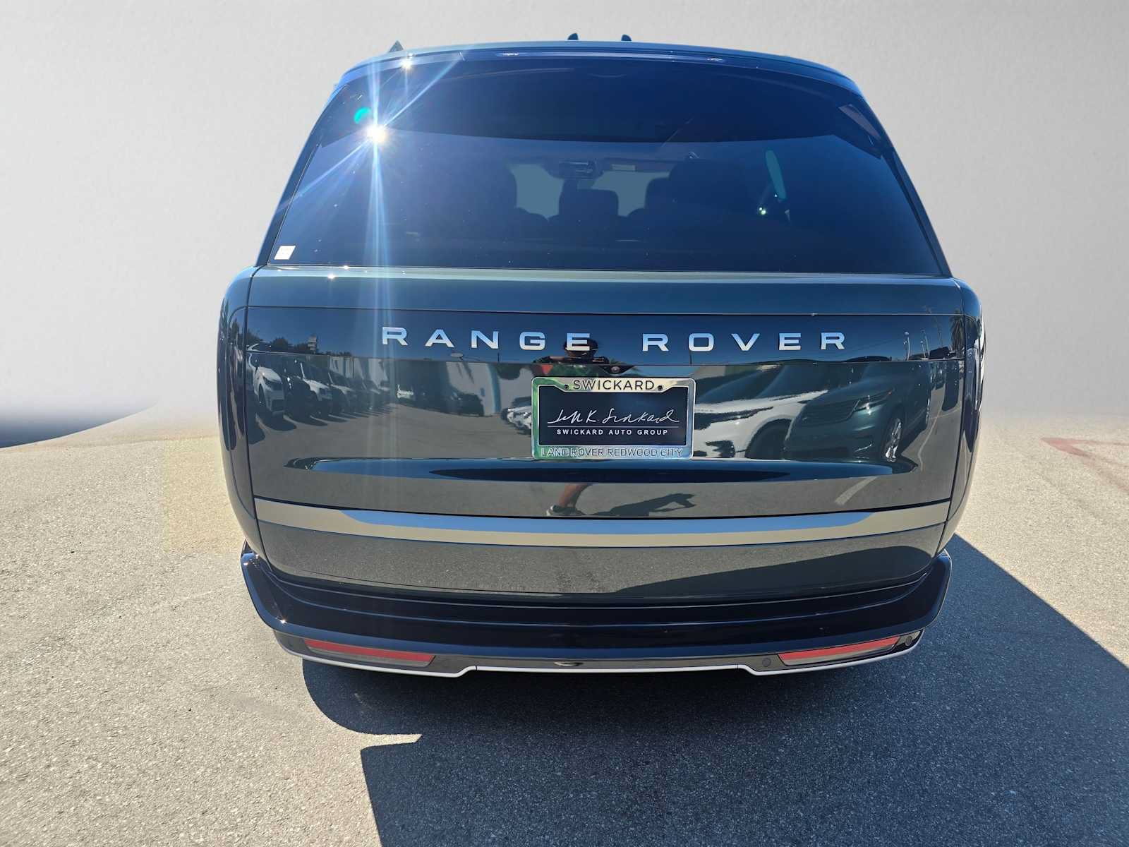 New 2026 Land Rover Range Rover Long Wheelbase SE AWD/4WD image 4