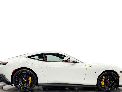 Used 2024 Ferrari Roma RWD image 2
