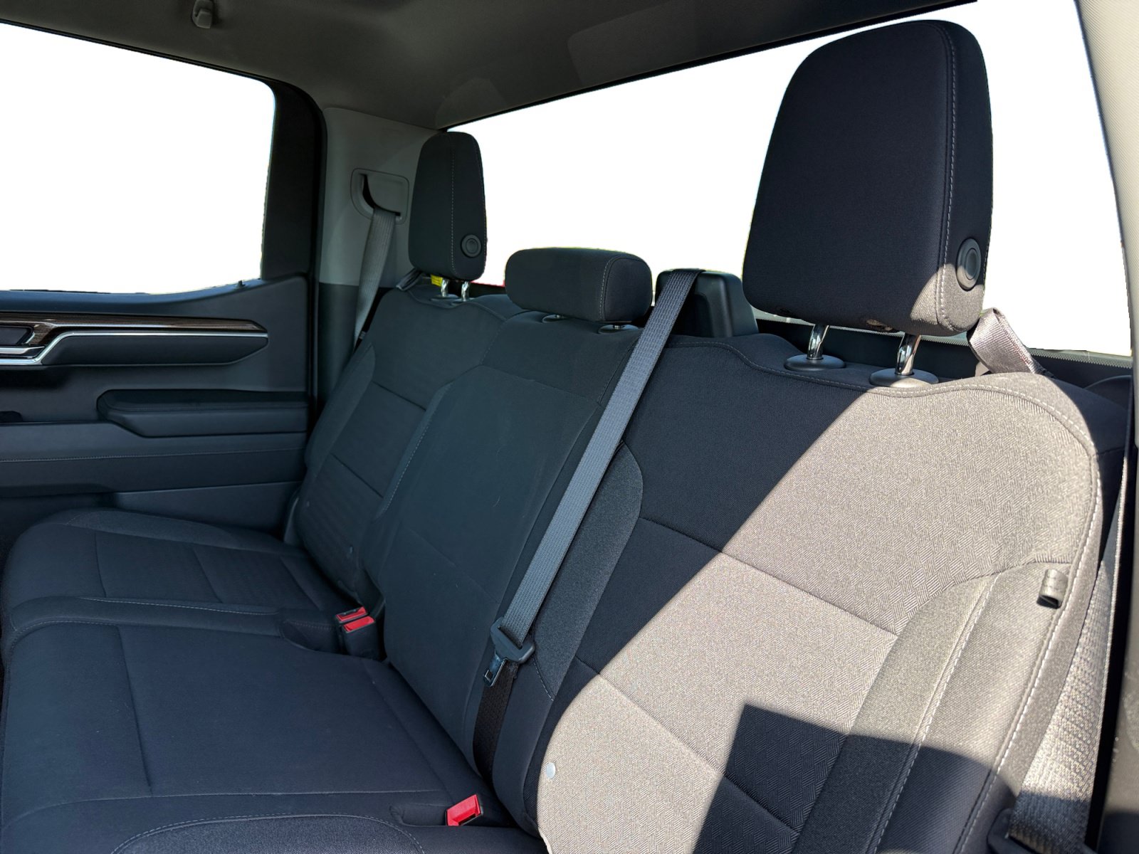 Used 2025 Chevrolet Silverado 1500 LT RWD image 16
