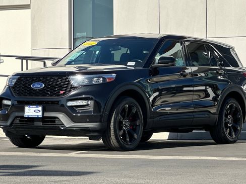 Used 2022 Ford Explorer ST w/ Equipment Group 401A image 7