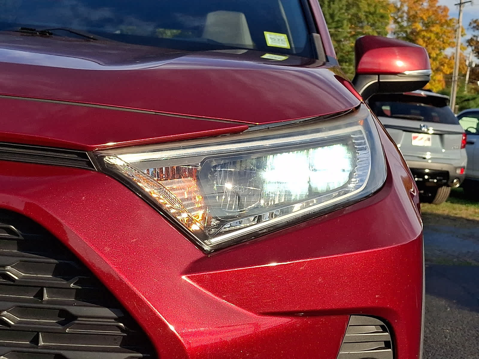 Used 2019 Toyota RAV4 XLE w/ Convenience Package FWD image 10