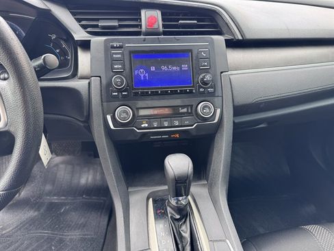 Used 2020 Honda Civic LX image 9