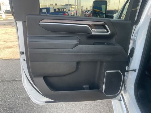 Certified 2025 Chevrolet Silverado 2500 LT w/ Convenience Package AWD/4WD image 16