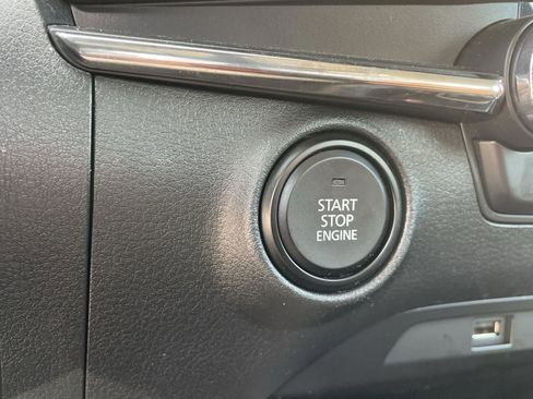 Used 2019 MAZDA MAZDA3 Sedan w/ Preferred Package image 29