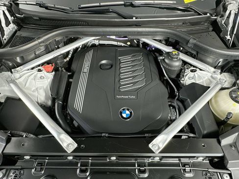 Used 2023 BMW X5 xDrive40i w/ Executive Package AWD/4WD image 32