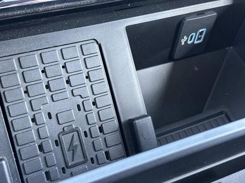 New 2025 Ford F250 Lariat w/ Lariat Ultimate Package image 24