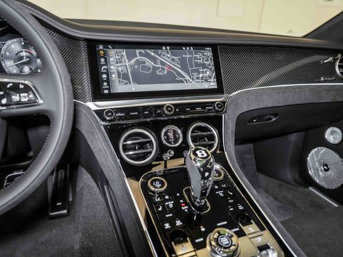 Used 2024 Bentley Continental GT Speed image 24