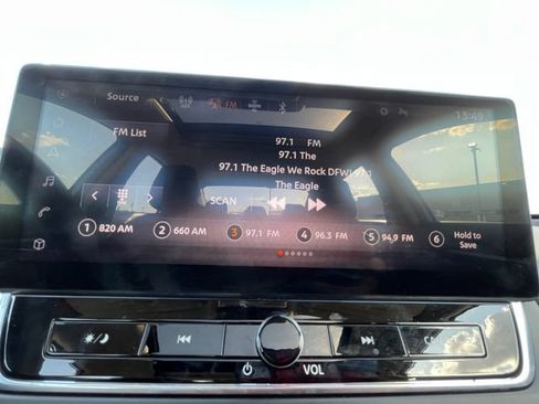 Certified 2024 Nissan Altima 2.5 SR w/ SR Premium Package FWD image 8