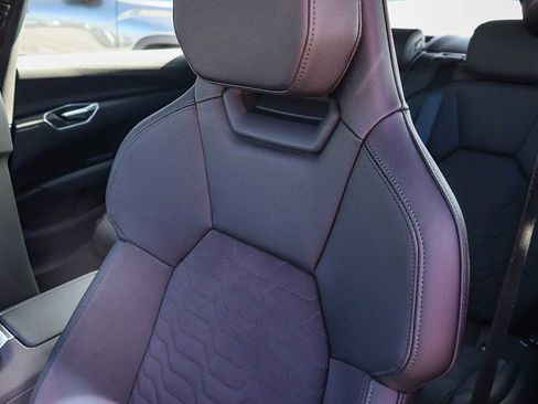 Used 2022 Audi e-tron GT Premium Plus image 35