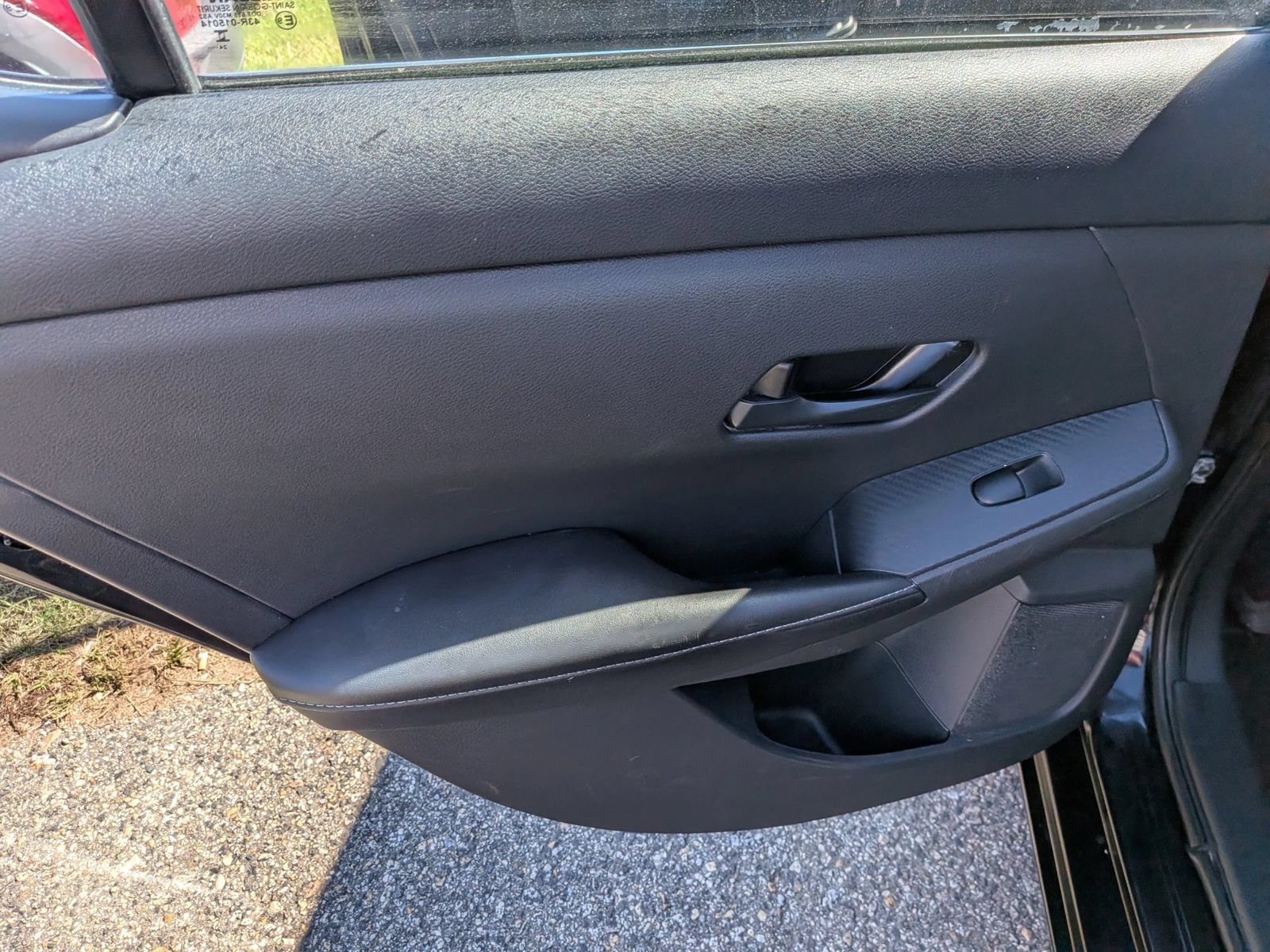 Used 2025 Nissan Sentra SV FWD image 24