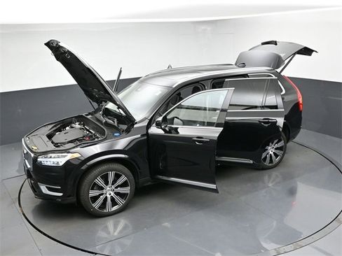 Used 2023 Volvo XC90 B6 Ultimate w/ Protection Package Premier image 53