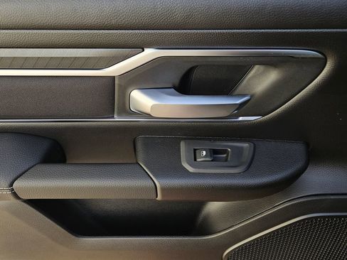 New 2026 RAM 1500 4x4 Crew Cab image 11