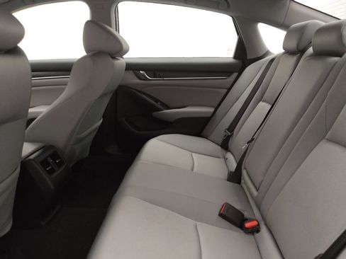 Used 2020 Honda Accord EX image 18