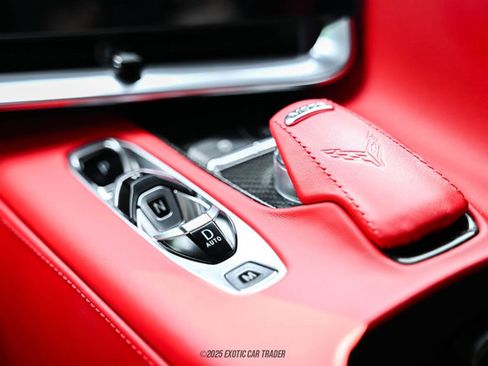 Used 2020 Chevrolet Corvette Stingray Premium Cpe w/ 3LT Preferred Equipment Group image 33