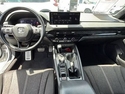 Used 2023 Honda Accord Sport image 17