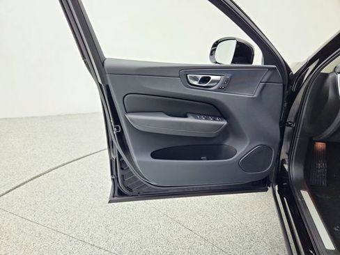 Certified 2023 Volvo XC60 B5 Plus w/ Climate Package image 25