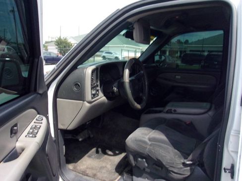 Used 2002 Chevrolet Tahoe LS RWD image 10