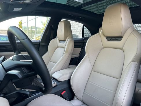 Certified 2024 Porsche Macan Turbo Electric image 5