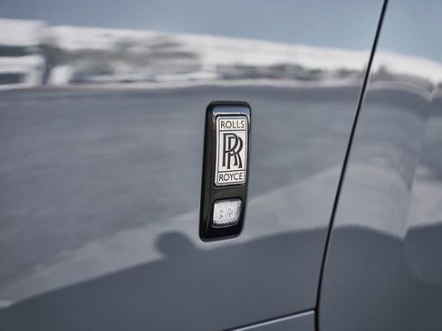 Used 2020 Rolls-Royce Wraith RWD image 11