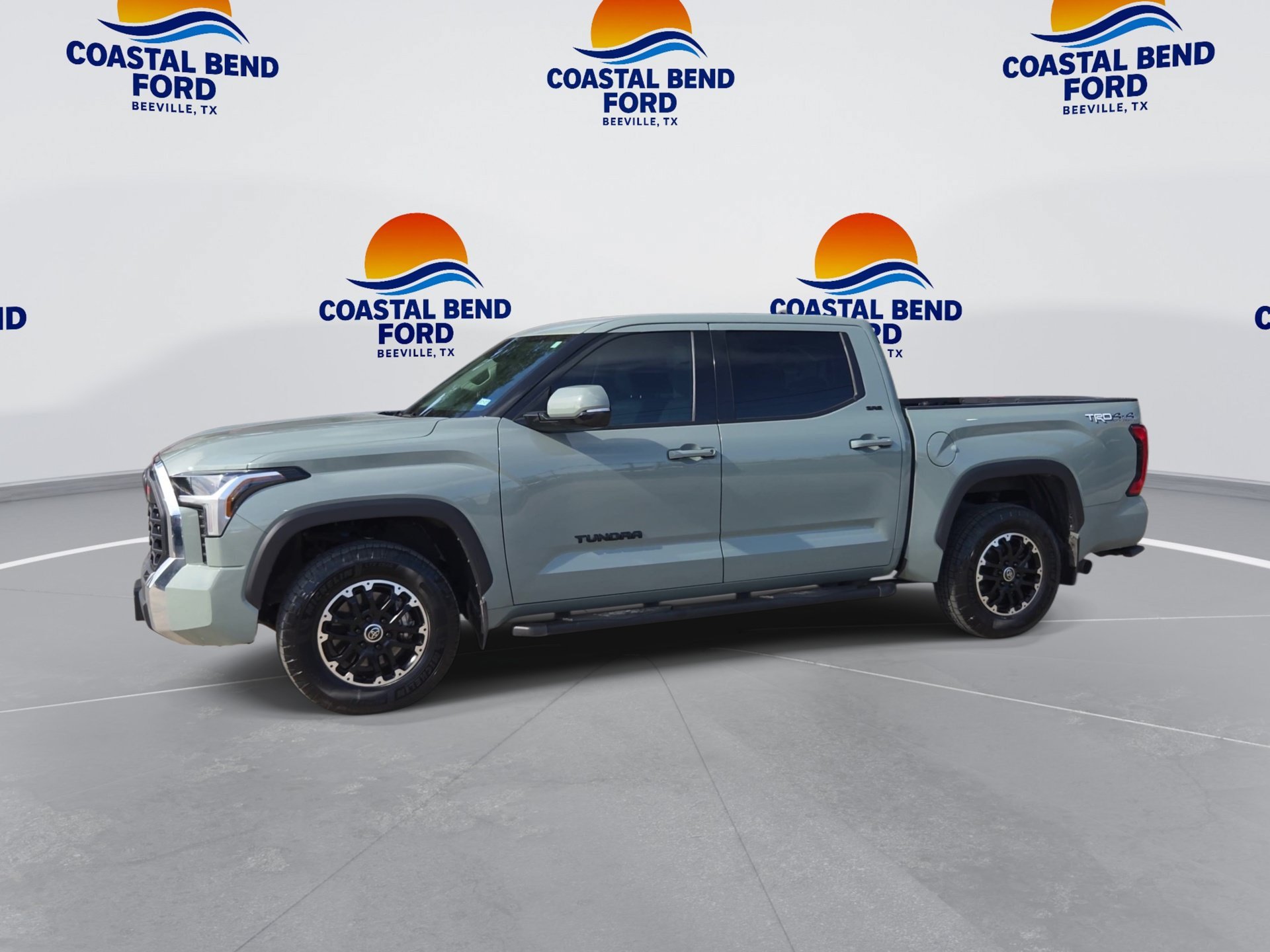 Used 2023 Toyota Tundra SR5 w/ TRD Off-Road Premium Package AWD/4WD image 4