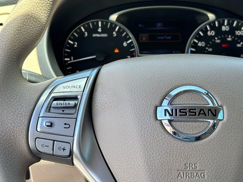 Used 2016 Nissan Altima 2.5 S w/ Power Driver Seat Package FWD image 19